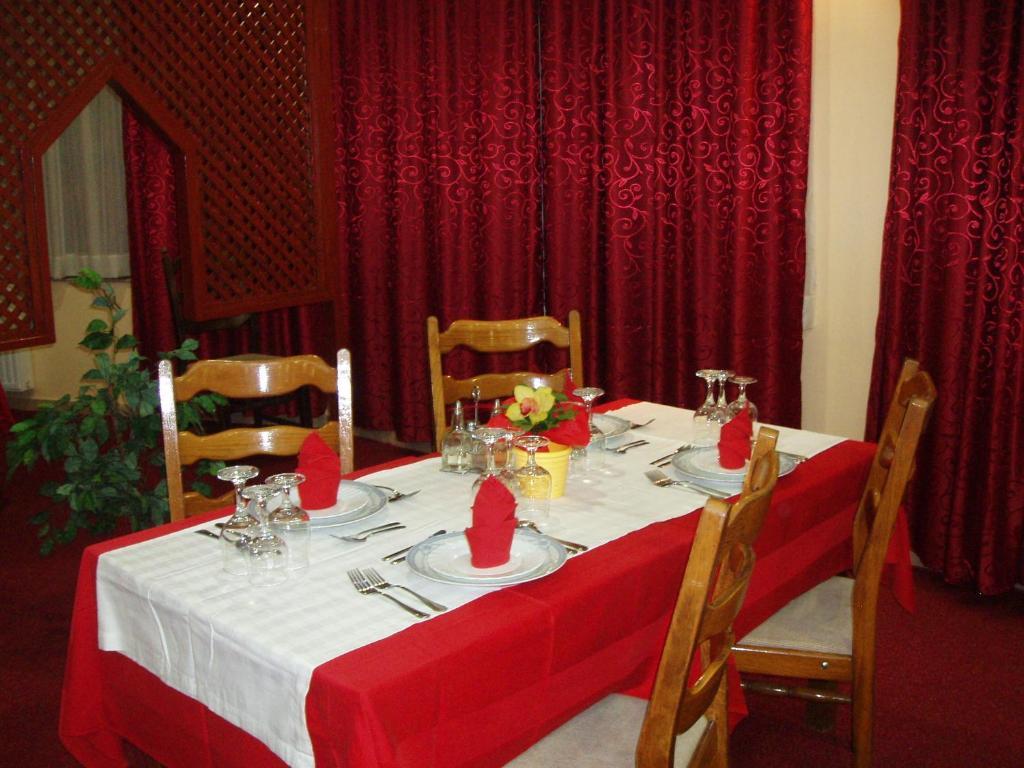 Hotel Jezero ซาราเยโว ร้านอาหาร รูปภาพ